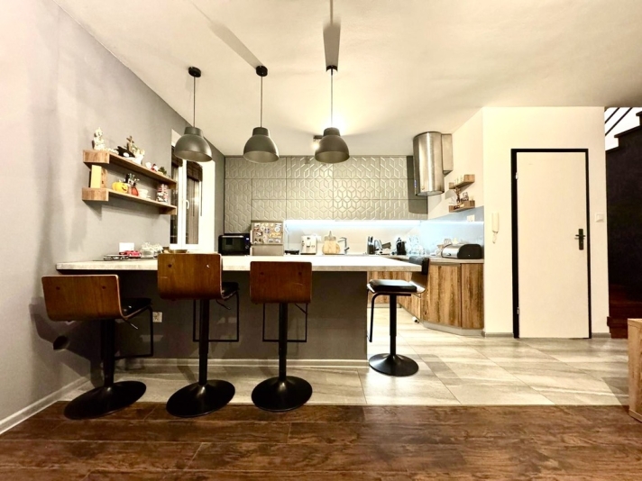 Piękny apartament dla dużej rodziny - zdjęcie 4