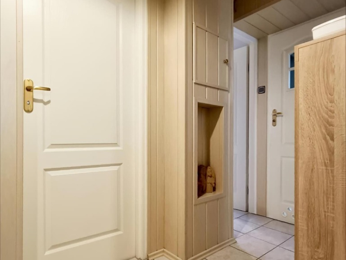 Na sprzedaż 4-pokojowe mieszkanie- Baranówka - zdjęcie 3