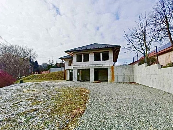 Dom parterowy z pełnym podpiwniczeniem – Dąbrowa. - zdjęcie 2