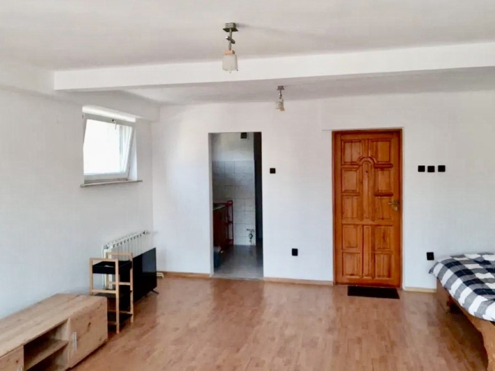 Mieszkanie w centrum miasta Ustrzyki Dolne - zdjęcie 4