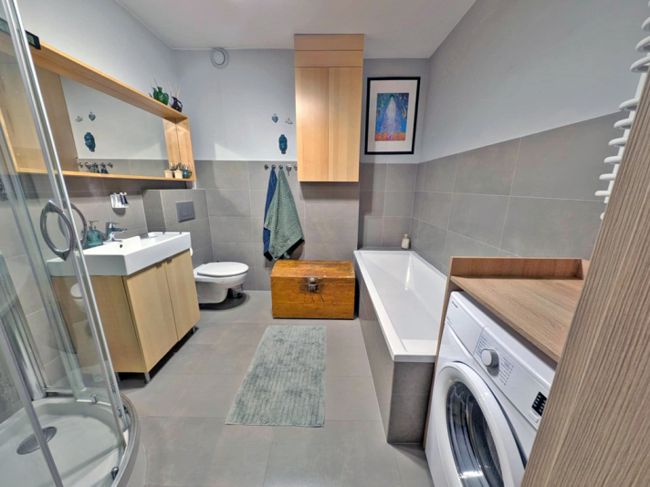 Komfortowe mieszkanie w centrum miasta - zdjęcie 7