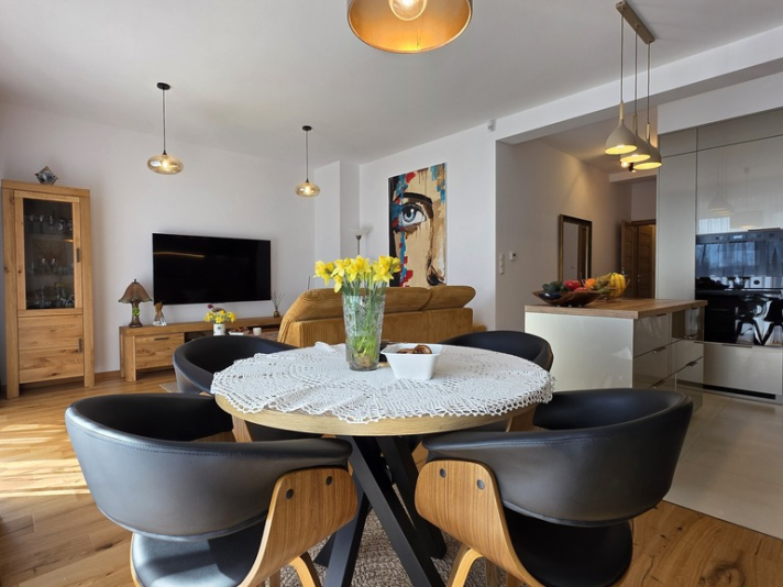 Na sprzedaż Dom 120m2 Rzeszów Biała 5 pokoi - zdjęcie 2