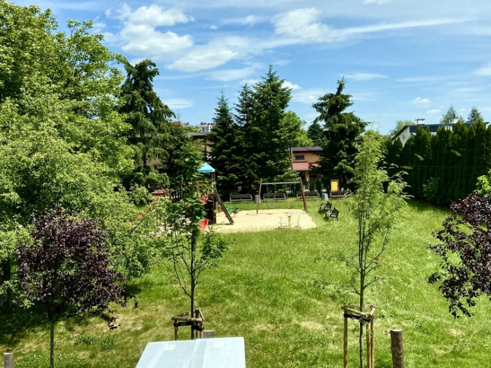 Mieszkanie 60m2  3 pokoje , kuchnia oddzielna - zdjęcie 5