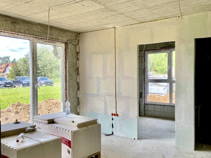 Mieszkanie 60m2  3 pokoje , kuchnia oddzielna - zdjęcie 6