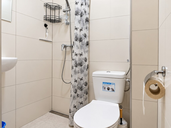38m2, parter, ok. Dąbrowskiego - zdjęcie 6
