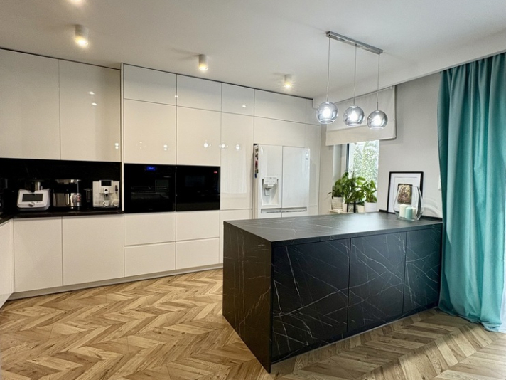 SZEREGÓWKA NAROŻNA 117 m² - Fotowoltaika - zdjęcie 6